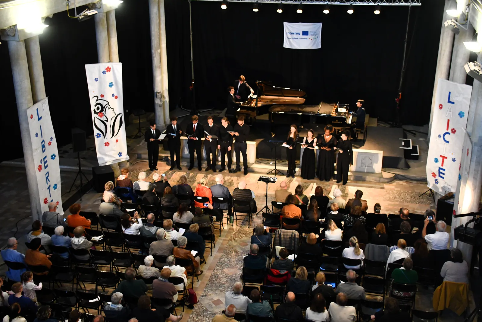 The choir and audience seen from above