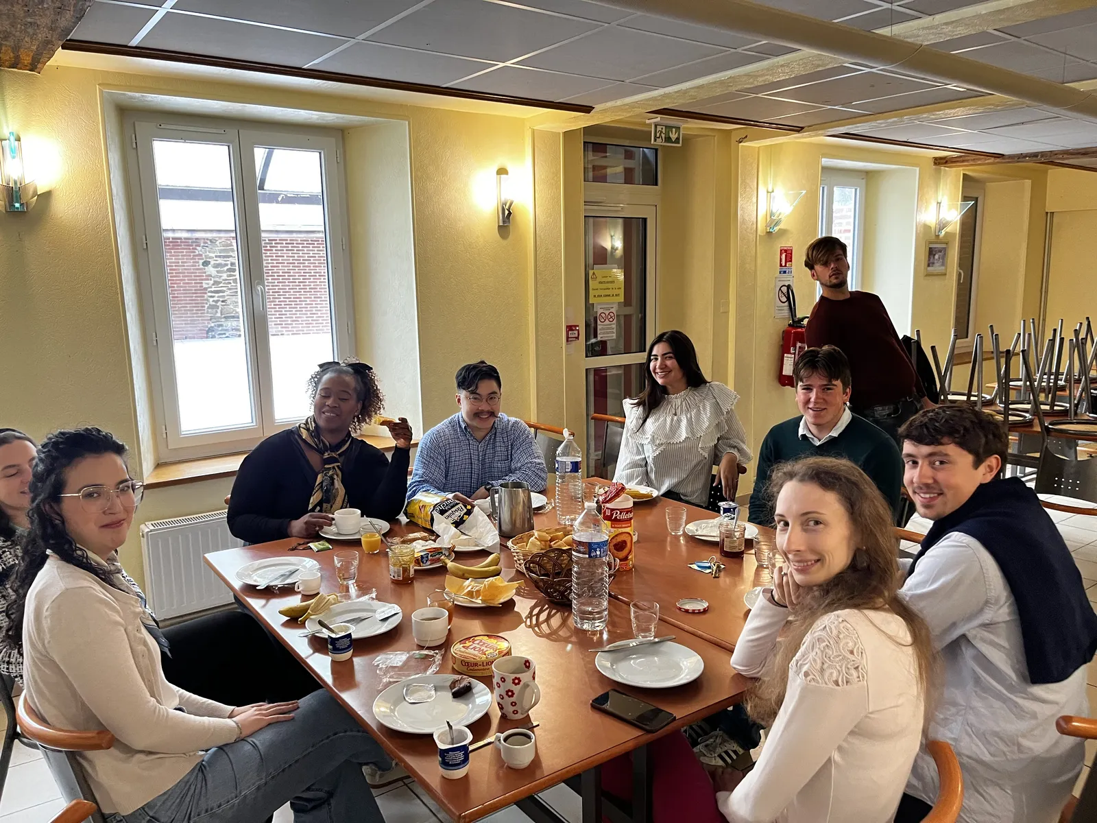 The choir sharing a meal